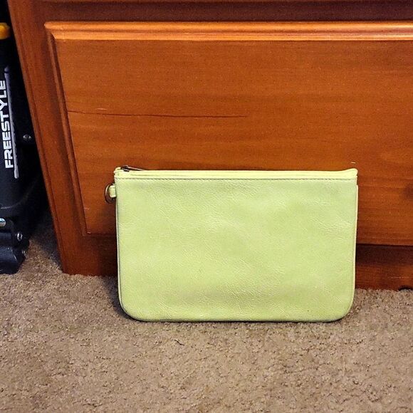 Thirty One Rubie - Picture 1 of 4